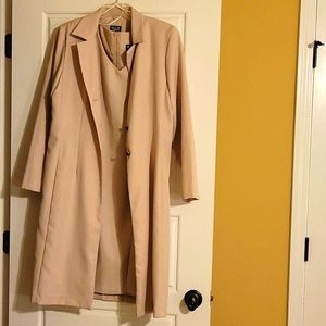 2 PC Coat Dress Suit. Size 8